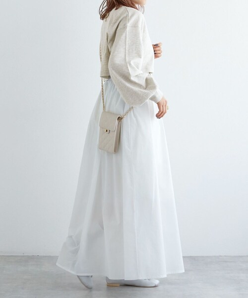 w closet（ダブルクローゼット）の「【SETアイテム】ショート丈スウェット＆異素材ワンピース（ワンピース/ドレス・レディース・オフホワイト/サックス/ベージュ/ブラック・FREE）」の11枚目の写真