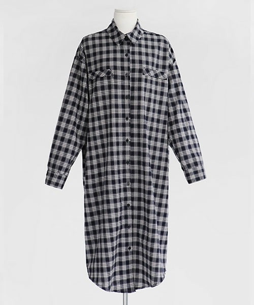 DHOLIC（ディーホリック）の「チェックパターンオーバーフィットロングシャツ（シャツワンピース・レディース・レッド/ネイビー・free）」の2枚目の写真
