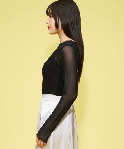 FOREVER 21(フォーエバー トゥエンティーワン)の「シアーメロウメッシュロンT(トップス・レディース・アイボリー08/ブラック09/グリーン73・F)」の8枚目の写真