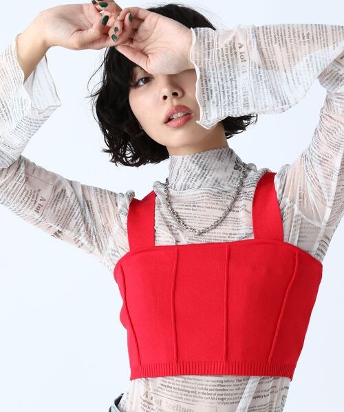 PAGEBOY（ページボーイ）の「アシメメローシアータートル（トップス・レディース・モノトーン柄01/英字×ホワイト02/オフホワイト05/タトゥー×ブラック08/ブラック09/グリーン75/ブルー柄80・F）」の5枚目の写真