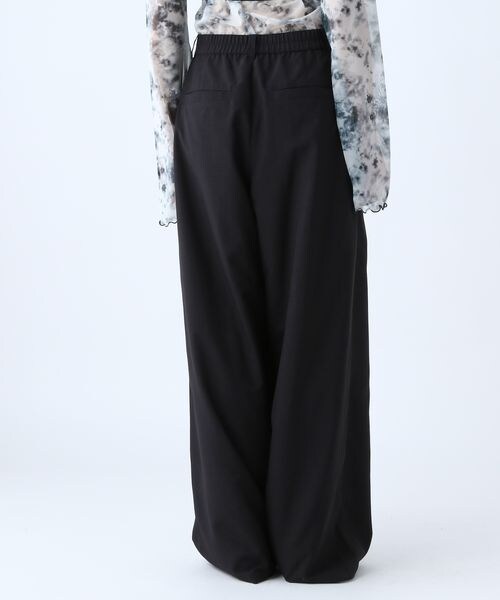 PAGEBOY（ページボーイ）の「SETUPルーズパンツ（パンツ・レディース・オフホワイト05/ブラック09/チャコール18・F）」の16枚目の写真
