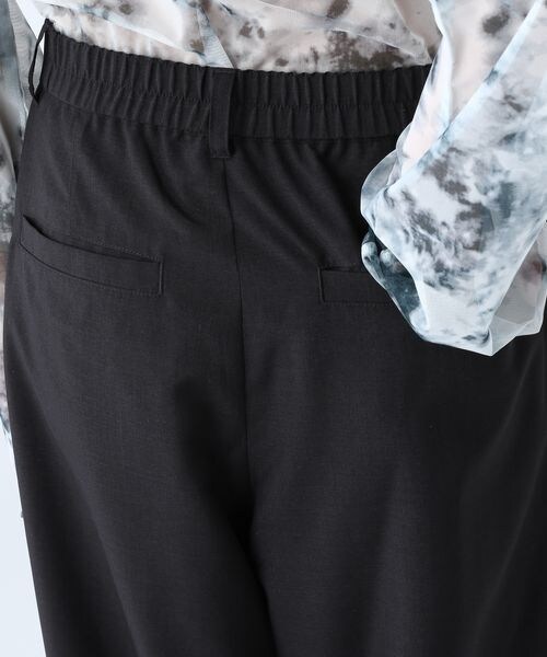 PAGEBOY（ページボーイ）の「SETUPルーズパンツ（パンツ・レディース・オフホワイト05/ブラック09/チャコール18・F）」の17枚目の写真
