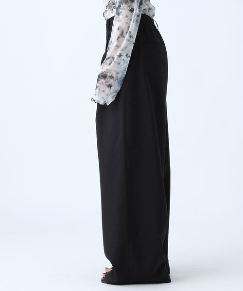 PAGEBOY（ページボーイ）の「SETUPルーズパンツ（パンツ・レディース・オフホワイト05/ブラック09/チャコール18・F）」の15枚目の写真