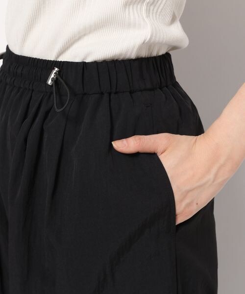 LOWRYS FARM（ローリーズファーム）の「ドロストナイロンワイドパンツ（パンツ・レディース・アイボリー08/ブラック09/パープル95・FREE）」の21枚目の写真