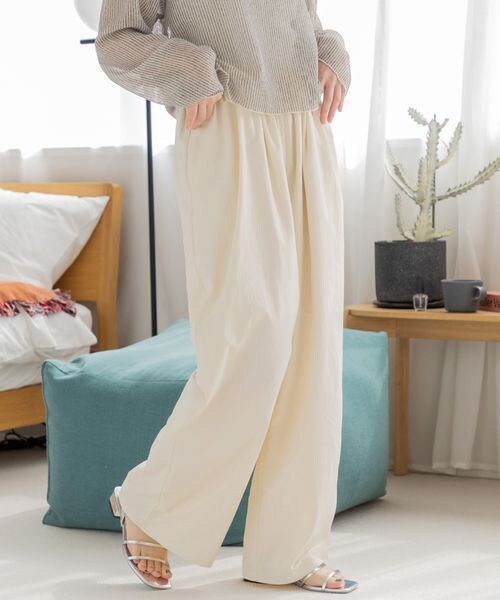 LOWRYS FARM（ローリーズファーム）の「ドロストナイロンワイドパンツ（パンツ・レディース・アイボリー08/ブラック09/パープル95・FREE）」の5枚目の写真