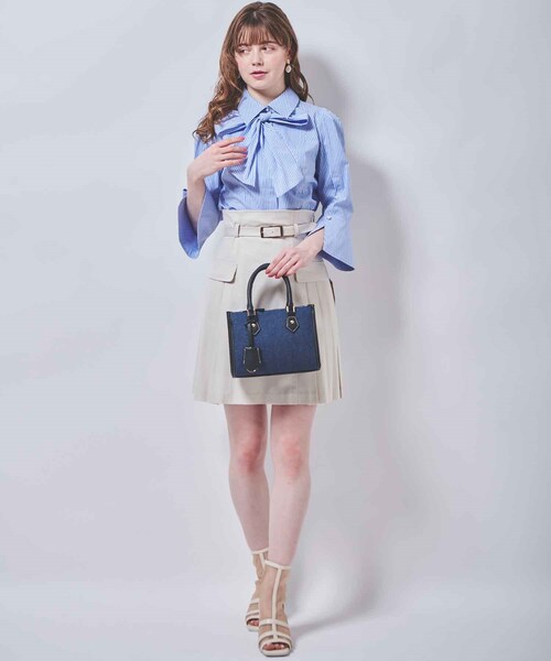 31 Sons de mode（トランテアン　ソン　ドゥ　モード）の「【予約】オープンスリーブブラウス（トップス・レディース・01オフホワイト/72サックス・36）」の8枚目の写真