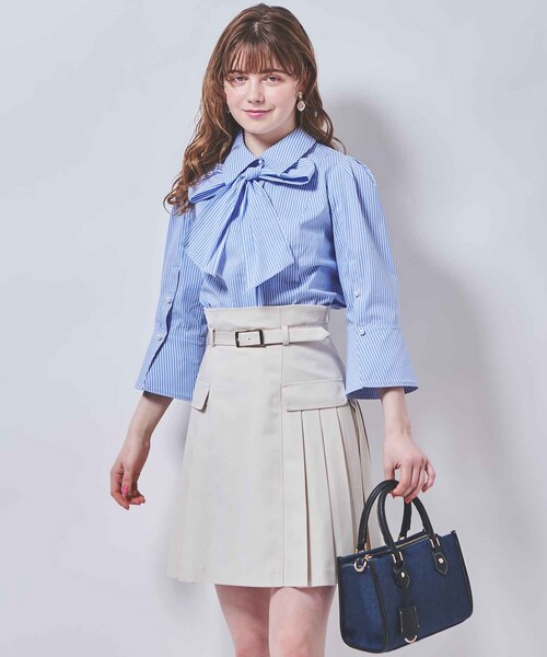 31 Sons de mode（トランテアン　ソン　ドゥ　モード）の「【予約】オープンスリーブブラウス（トップス・レディース・01オフホワイト/72サックス・36）」の7枚目の写真