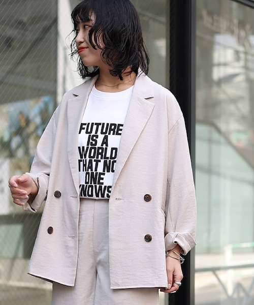 COLONY 2139(コロニートゥーワンスリーナイン)の「【S~Lサイズ展開/セットアップ対応】テックリネンテーラードジャケット(テーラードジャケット・レディース・ライトベージュ/サックスブルー/ブラック・S/M/L)」の1枚目の写真