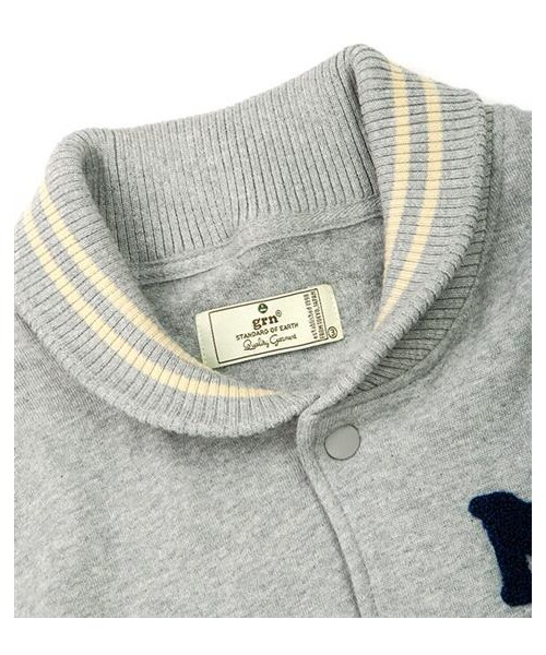 grn（ジーアールエヌ）の「經典棒球外套（その他・メンズ・深灰/黑・M/L）」の3枚目の写真