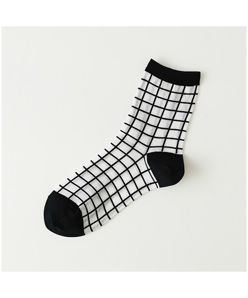 靴下屋（クツシタヤ）の「◆カタログ掲載◆マドワクチェック柄ショートソックス（レッグウェア・レディース・オフホワイト/シロクロ/グレー/クロシロ/クロクロ/シャーベット/ダルサックス・22.0～24.0cm）」の2枚目の写真