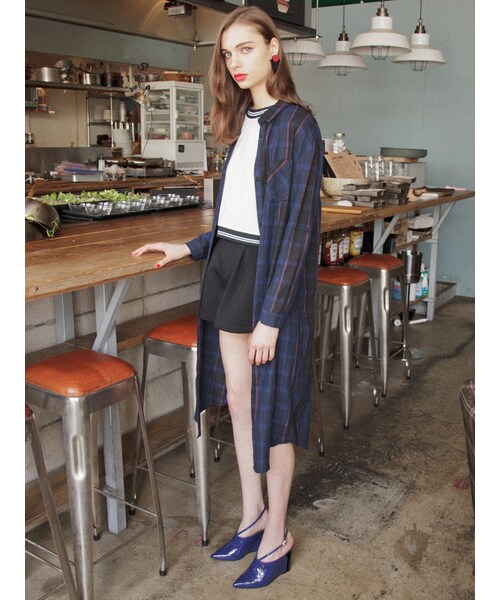 MURUA（ムルーア）の「【BASIC】ワイドフレアショートPT（パンツ・レディース・グレー/ブラック/グリーン/ネイビー・1/2）」の5枚目の写真