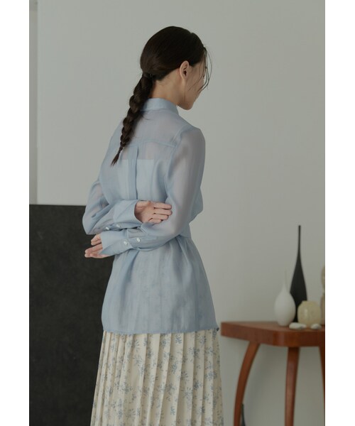 Marjorie（マージョリー）の「Lady Mint，特色綁帶透肌感襯衫（トップス・レディース・白/灰藍）」の16枚目の写真
