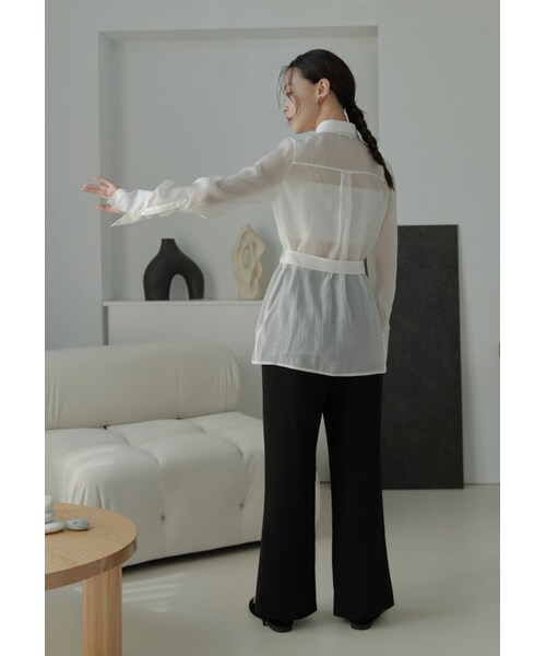 Marjorie（マージョリー）の「Lady Mint，特色綁帶透肌感襯衫（トップス・レディース・白/灰藍）」の6枚目の写真