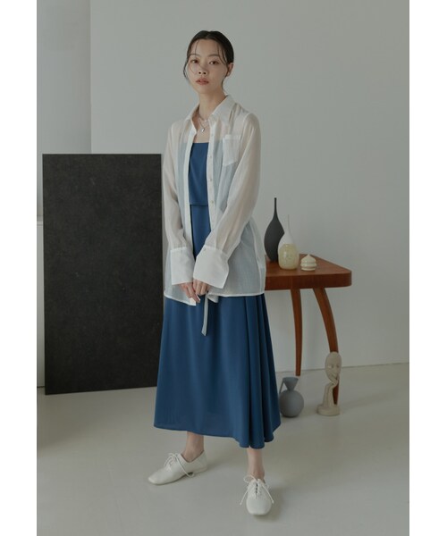 Marjorie（マージョリー）の「Lady Mint，特色綁帶透肌感襯衫（トップス・レディース・白/灰藍）」の5枚目の写真