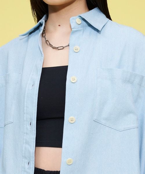 FOREVER 21（フォーエバー トゥエンティーワン）の「デニムシャツワンピース（トップス・レディース・サックス80/ブルー×ネイビー85/ネイビー88・F）」の10枚目の写真