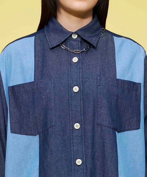 FOREVER 21（フォーエバー トゥエンティーワン）の「デニムシャツワンピース（トップス・レディース・サックス80/ブルー×ネイビー85/ネイビー88・F）」の11枚目の写真