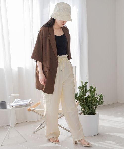 LOWRYS FARM（ローリーズファーム）の「スタイルUPカップキャミ（トップス・アイボリー08/ブラック09/ブラウン55/グリーン75・FREE）」の9枚目の写真