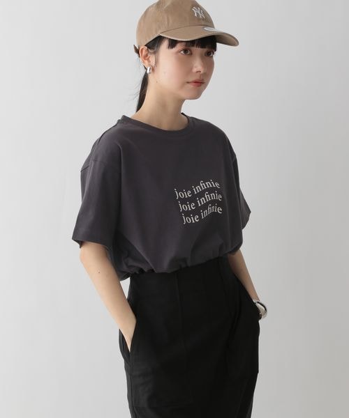 LOWRYS FARM(ローリーズファーム)の「プリントロゴTシャツ(トップス・ホワイト05/グレー12/チャコールグレー18/ピンク22・F)」の22枚目の写真