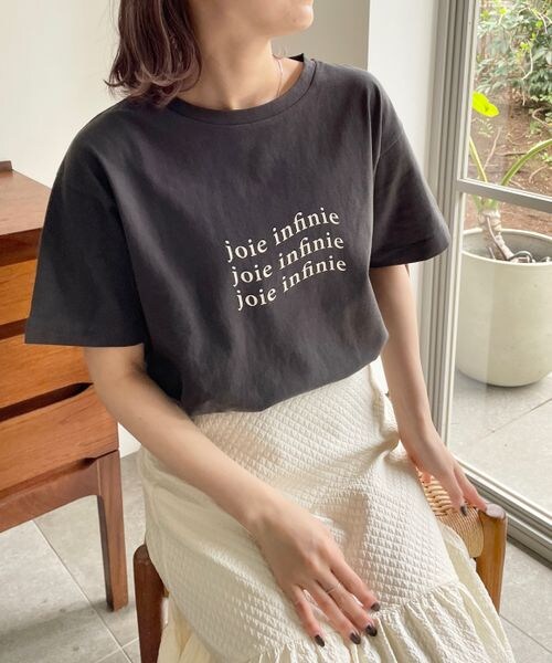 LOWRYS FARM(ローリーズファーム)の「プリントロゴTシャツ(トップス・ホワイト05/グレー12/チャコールグレー18/ピンク22・F)」の11枚目の写真