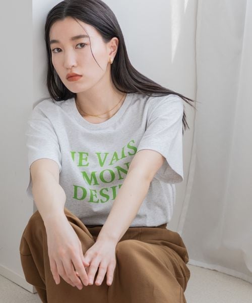 LOWRYS FARM(ローリーズファーム)の「プリントロゴTシャツ(トップス・ホワイト05/グレー12/チャコールグレー18/ピンク22・F)」の10枚目の写真