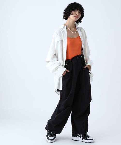 PAGEBOY（ページボーイ）の「ミリタリー2WAYシャツ（トップス・レディース・オフホワイト05/ブラック09/チャコール18・F）」の6枚目の写真