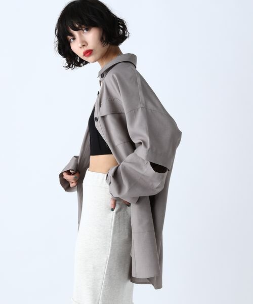 PAGEBOY（ページボーイ）の「ミリタリー2WAYシャツ（トップス・レディース・オフホワイト05/ブラック09/チャコール18・F）」の21枚目の写真