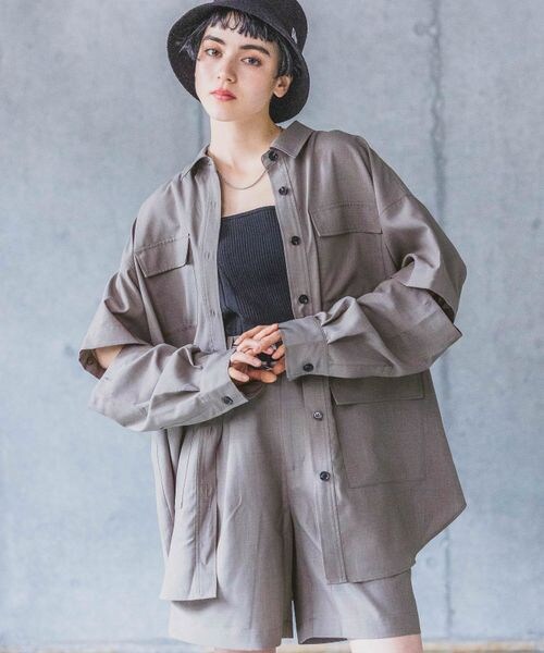 PAGEBOY（ページボーイ）の「ミリタリー2WAYシャツ（トップス・レディース・オフホワイト05/ブラック09/チャコール18・F）」の3枚目の写真