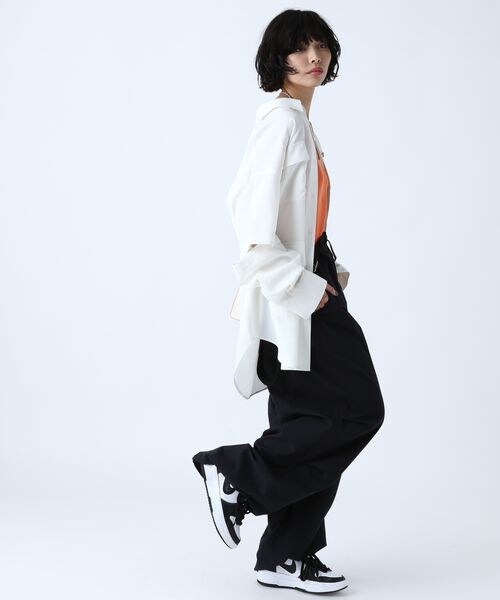 PAGEBOY（ページボーイ）の「ミリタリー2WAYシャツ（トップス・レディース・オフホワイト05/ブラック09/チャコール18・F）」の5枚目の写真