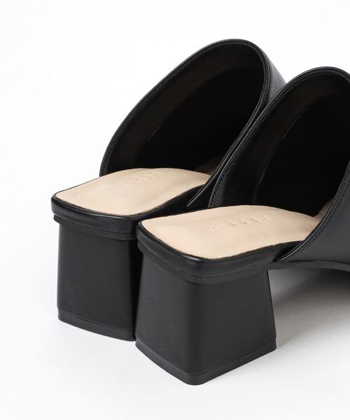 LEPSIM(レプシィム)の「スクエアヒールミュール(シューズ・レディース・アイボリー08/ブラック09/ブラウン51・M(23-23.5)/L(24-24.5))」の19枚目の写真