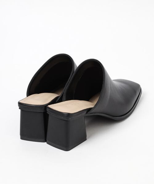 LEPSIM(レプシィム)の「スクエアヒールミュール(シューズ・レディース・アイボリー08/ブラック09/ブラウン51・M(23-23.5)/L(24-24.5))」の11枚目の写真