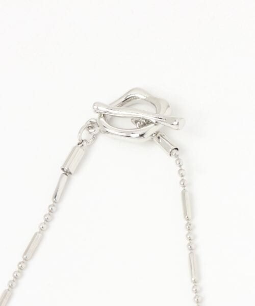 LEPSIM（レプシィム）の「マンテルロングネックレス（アクセサリー・シルバー18/シルバー×ボール19/ゴールド52・ONE SIZE）」の6枚目の写真