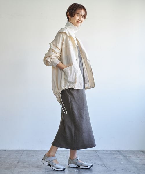 LEPSIM（レプシィム）の「ストラップスニーカー（シューズ・アイボリー08/ブラック09/グレー12・M(23-23.5)/L(24-24.5)）」の15枚目の写真