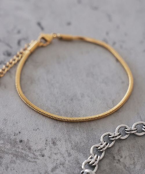 LEPSIM（レプシィム）の「ステンレスチェーンブレス（アクセサリー・レディース・シルバー18/シルバー×デザイン19/ゴールド51/ゴールド×ボックス52・ONE SIZE）」の3枚目の写真