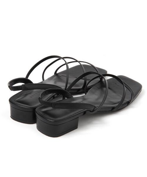 LOWRYS FARM（ローリーズファーム）の「ホソストラップサンダル（シューズ・レディース・ブラック09/シルバー12・M(23-23.5)/L(24-24.5)）」の7枚目の写真