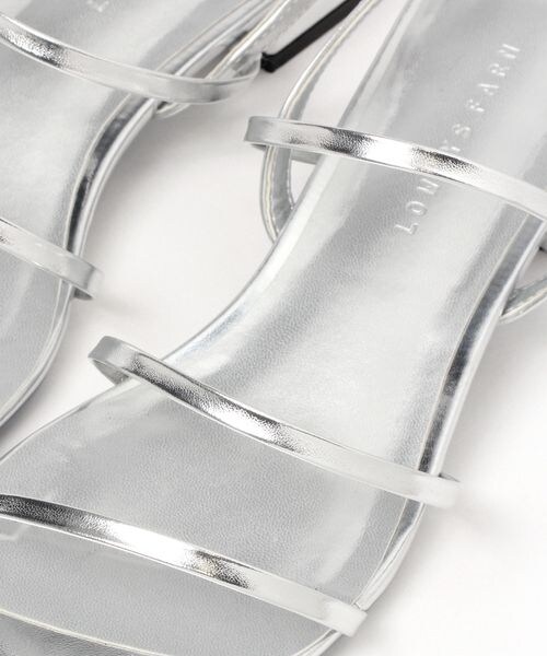 LOWRYS FARM（ローリーズファーム）の「ホソストラップサンダル（シューズ・レディース・ブラック09/シルバー12・M(23-23.5)/L(24-24.5)）」の13枚目の写真