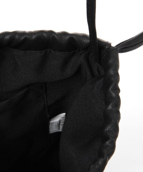 LOWRYS FARM（ローリーズファーム）の「マクラメキンチャクツキトート（バッグ・アイボリー06/オフホワイト08/ブラック10/ベージュ52・FREE）」の15枚目の写真