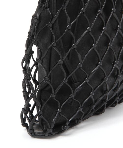 LOWRYS FARM（ローリーズファーム）の「マクラメキンチャクツキトート（バッグ・アイボリー06/オフホワイト08/ブラック10/ベージュ52・FREE）」の10枚目の写真