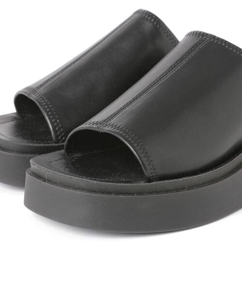 LOWRYS FARM（ローリーズファーム）の「感動フィットサンダル（シューズ・アイボリー08/ブラック09/ブラウン58・M(23-23.5)/L(24-24.5)）」の15枚目の写真