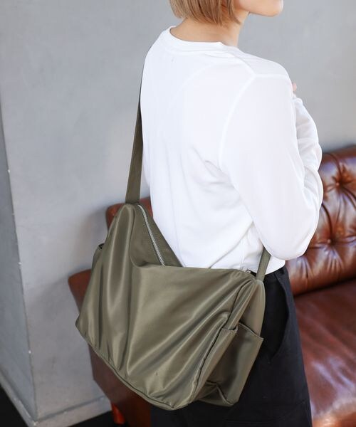 PAGEBOY（ページボーイ）の「クロスバック（バッグ・ブラック09/カーキ78・FREE）」の9枚目の写真
