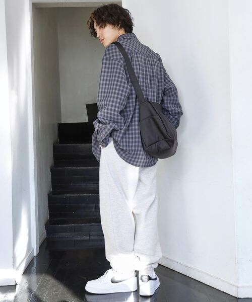 PAGEBOY（ページボーイ）の「クロスバック（バッグ・ブラック09/カーキ78・FREE）」の4枚目の写真