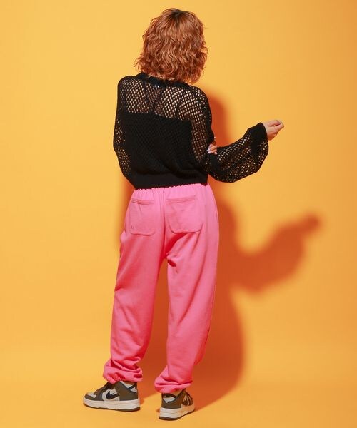 PAGEBOY（ページボーイ）の「ワイドスウエットパンツ（パンツ・レディース・チャコールグレー18/ピンク22/ブルー85・FREE）」の17枚目の写真