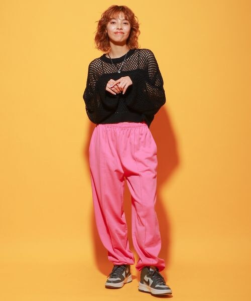 PAGEBOY（ページボーイ）の「ワイドスウエットパンツ（パンツ・レディース・チャコールグレー18/ピンク22/ブルー85・FREE）」の13枚目の写真