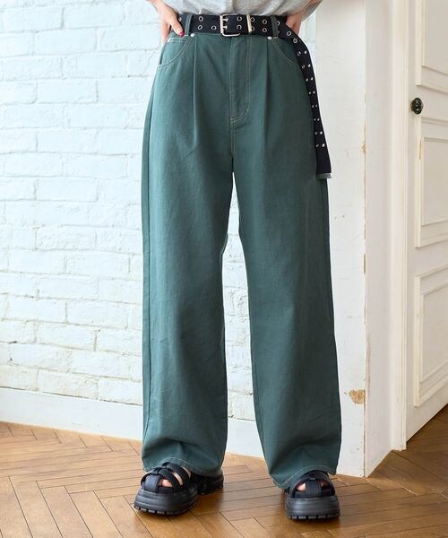 PAGEBOY（ページボーイ）の「タックワイドパンツ（パンツ・レディース・ブラック09/グリーン77・M/L）」の2枚目の写真