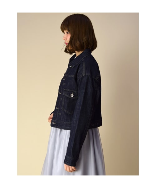 w closet(ダブルクローゼット)の「10ozスラブデニムGジャン(トップス・レディース・ブルー/ワンウォッシュ/ホワイト・FREE)」の5枚目の写真