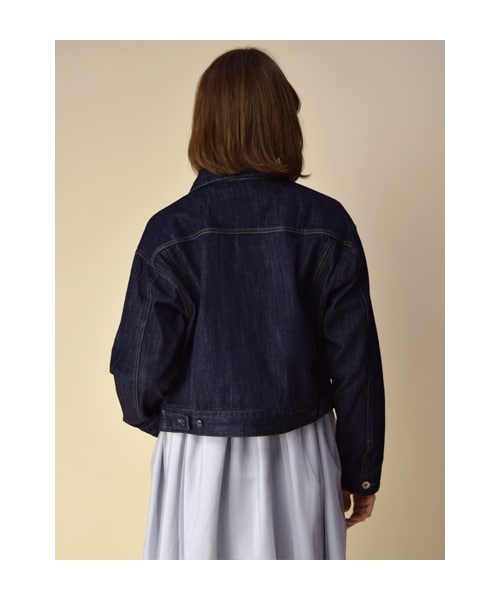 w closet(ダブルクローゼット)の「10ozスラブデニムGジャン(トップス・レディース・ブルー/ワンウォッシュ/ホワイト・FREE)」の6枚目の写真