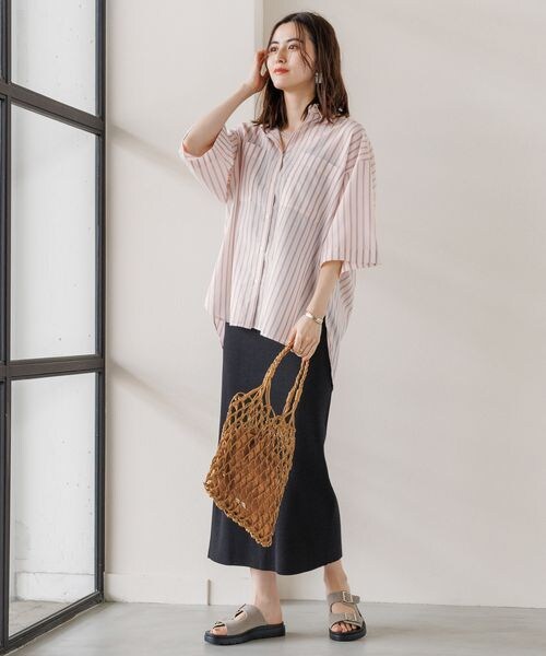 LEPSIM（レプシィム）の「フェイクレザーマクラメハンモックトート（バッグ・レディース・アイボリー08/ベージュ52/グリーン75・ONE SIZE）」の5枚目の写真