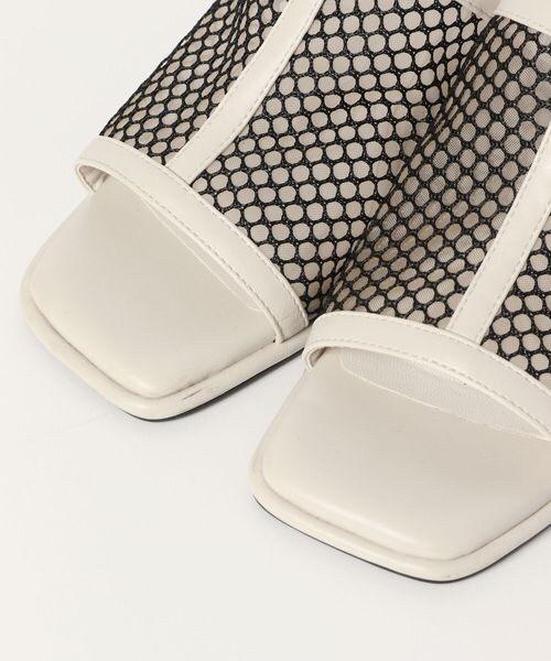 PAGEBOY(ページボーイ)の「スクエアメッシュサンダル(シューズ・レディース・オフホワイト05/ブラック09・M(23.5cm)/L(24.5cm))」の11枚目の写真