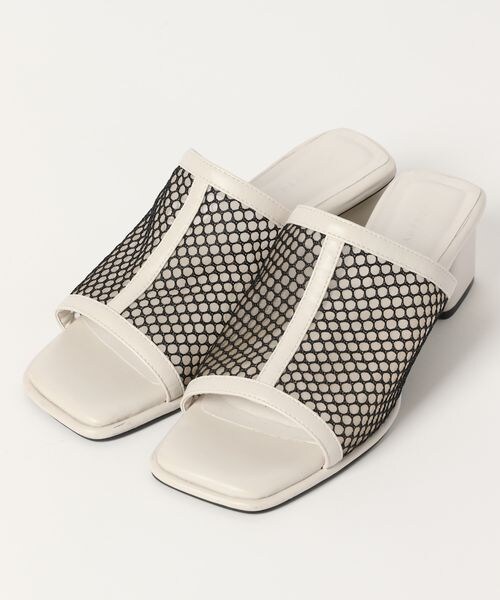 PAGEBOY(ページボーイ)の「スクエアメッシュサンダル(シューズ・レディース・オフホワイト05/ブラック09・M(23.5cm)/L(24.5cm))」の6枚目の写真