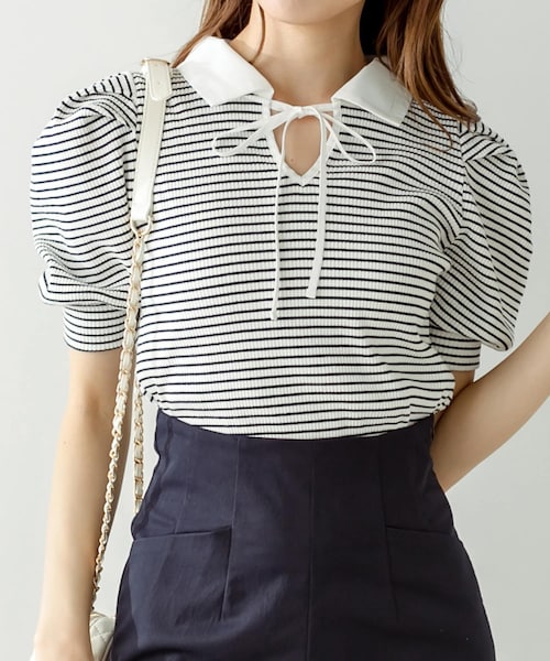 OLIVE des OLIVE(オリーブデオリーブ)の「白衿半袖プルオーバー(Tシャツ/カットソー・レディース・オフホワイト/サックスブルー/その他12/ブラック・FREE)」の2枚目の写真