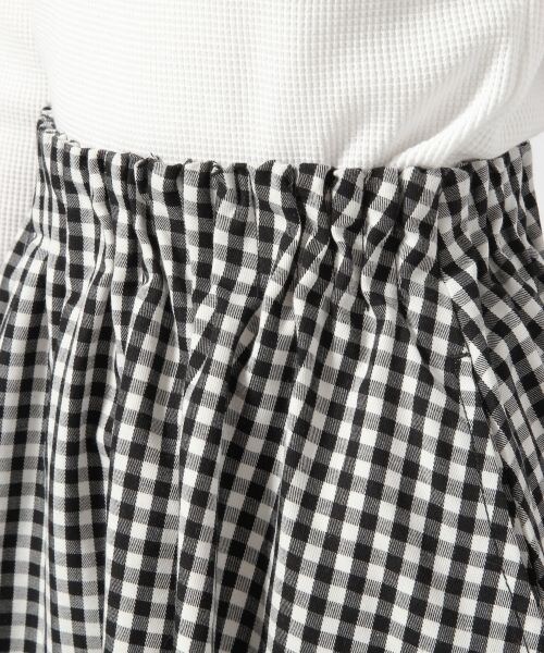LOWRYS FARM（ローリーズファーム）の「マルチガラボリュームスカート（スカート・レディース・ギンガム/オフ×ストライプ/ネイビー×ストライプ・Ｆ）」の6枚目の写真